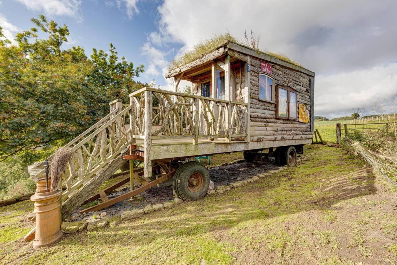 2X Double Bed - Glamping Wagon Dalby Forest Scarborough Bagian luar foto